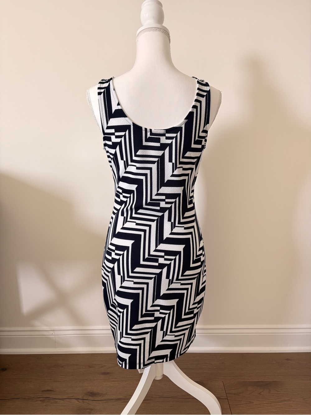 Soprano Black & White Geometric Midi Sheath Dress